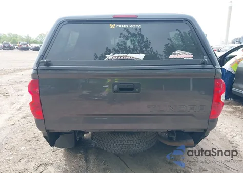 2019 Toyota Tundra Sr5 5.7L V8 из США, поврежденный, VIN 5TFDW5F1XKX799650